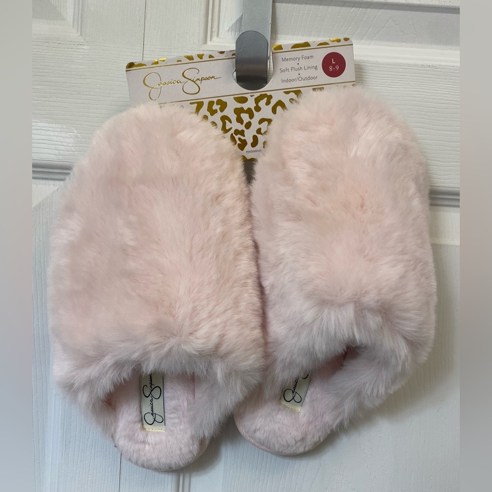 Jessica Simpson Soft Pink Plush Slippers